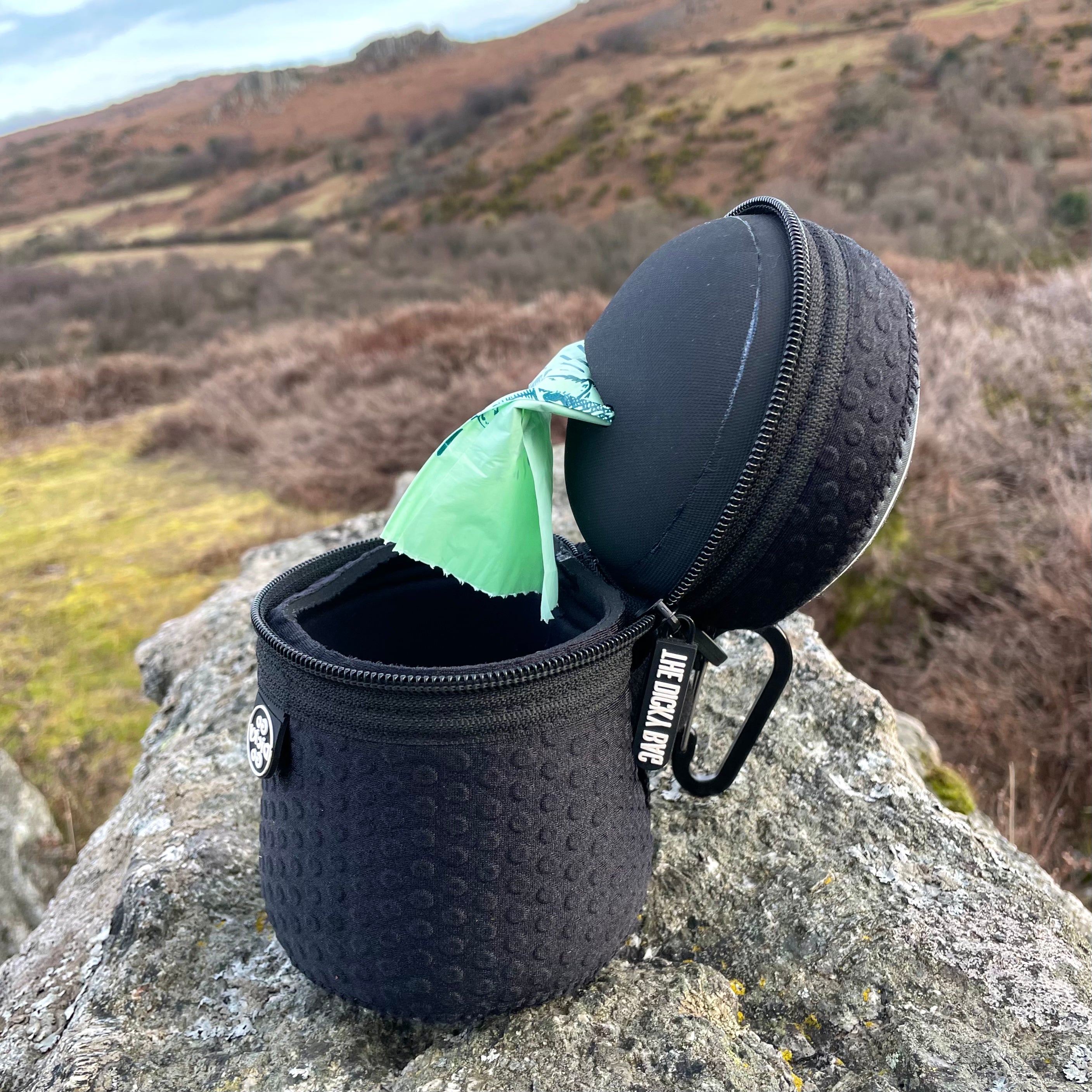 Black Dicky Bag Wander and Woof